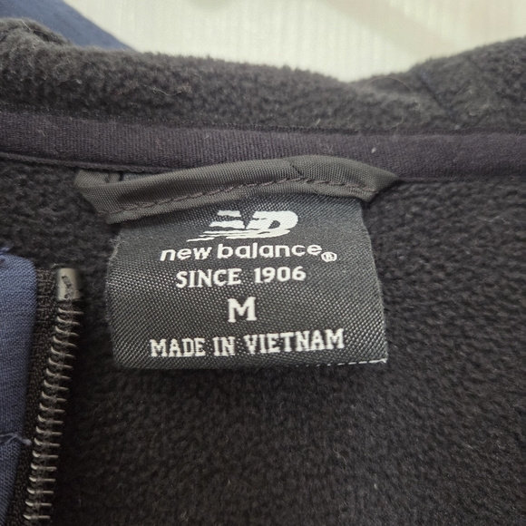 New Balance Navy and White Men's Jacket size Medium Casual Fall Softshell - Picture 5 of 7